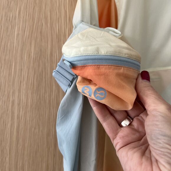 $178 LULULEMON x MADHAPPY Packable Run Jacket Size 2 Lightweight Front Zip Hood - Picture 3 of 15